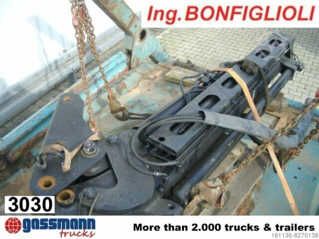 Truck mounted crane  ING. BONFIGLIOLI Jip für Kran