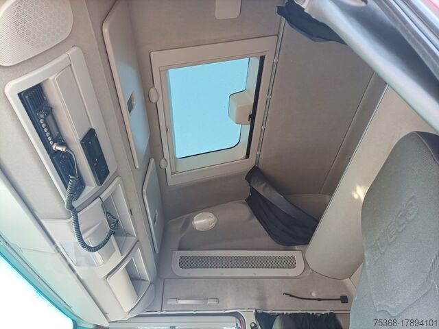 Flatbed truck with tarpaulin Iveco EUROCARGO 140-280