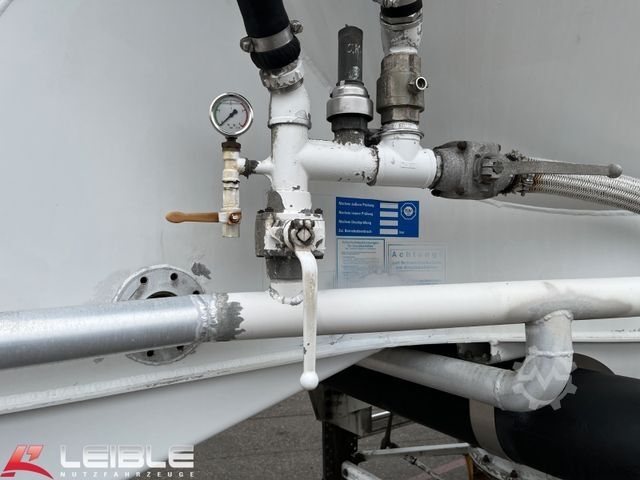 Siloauflieger SPITZER SF 2739/2P*39m³ Silo*2xEuter*3xDomdeckel*