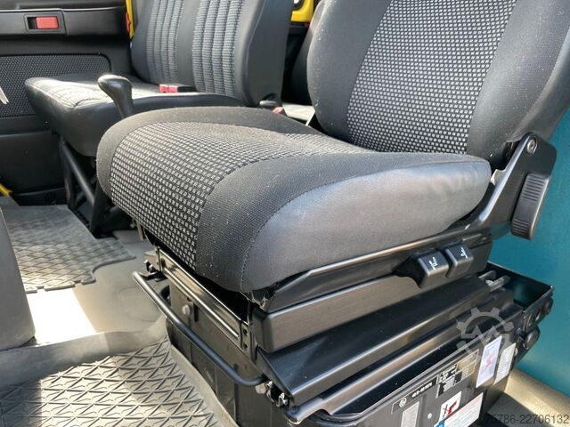Kastenwagen hoch MERCEDES-BENZ Vario 613 D DokaKA/ L2H2/ 5 Sitze/ AHK/ Standhzg