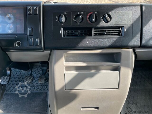 Kastenwagen hoch MERCEDES-BENZ Vario 613 D DokaKA/ L2H2/ 5 Sitze/ AHK/ Standhzg