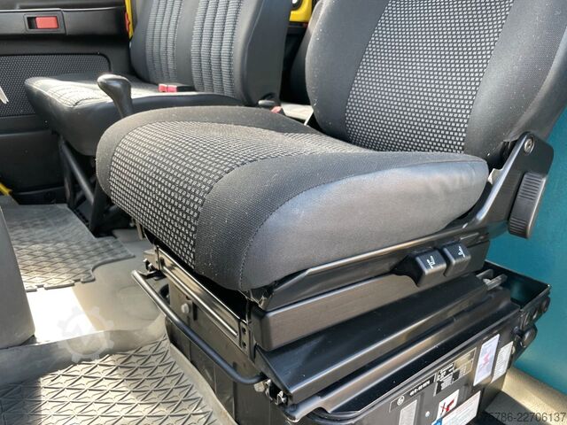 Kastenwagen hoch MERCEDES-BENZ Vario 613 D DokaKA/ L2H2/ 5 Sitze/ AHK/ Standhzg