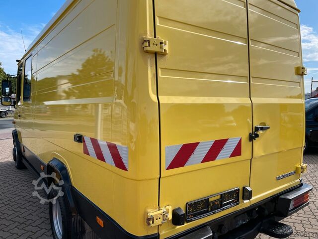 Kastenwagen hoch MERCEDES-BENZ Vario 613 D DokaKA/ L2H2/ 5 Sitze/ AHK/ Standhzg
