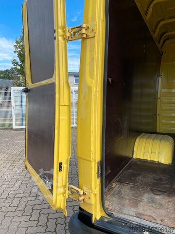 Kastenwagen hoch MERCEDES-BENZ Vario 613 D DokaKA/ L2H2/ 5 Sitze/ AHK/ Standhzg