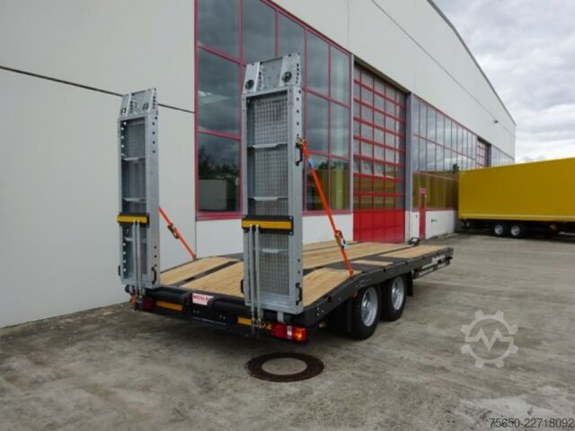 Low loader trailer Möslein TTT 11-5,2P  Neuer Tandemtieflader