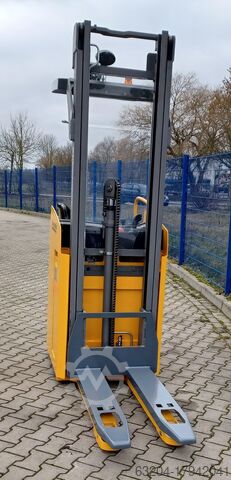 Quersitzstapler Jungheinrich ESC 214
