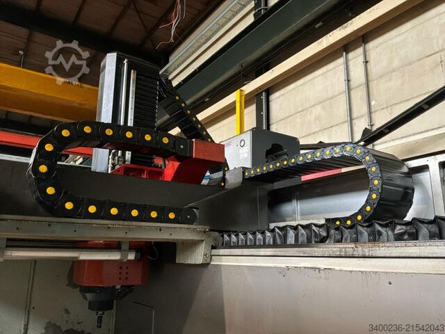 OMV Esagon 5-Achsen CNC-Bearbeitungszentrum OMV Esagon