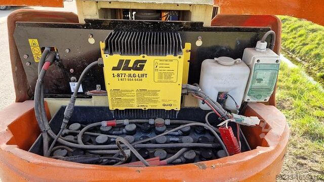 Aerial platform JLG T10E