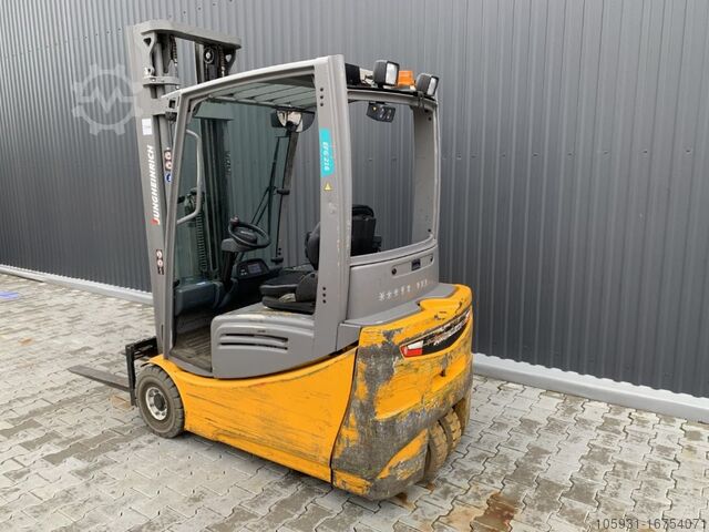 Electric 3-wheel forklift Jungheinrich EFG216