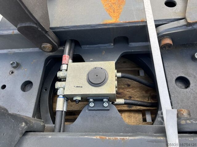 Multi-pallet handler 2/1 profile type Meyer 5-2206F