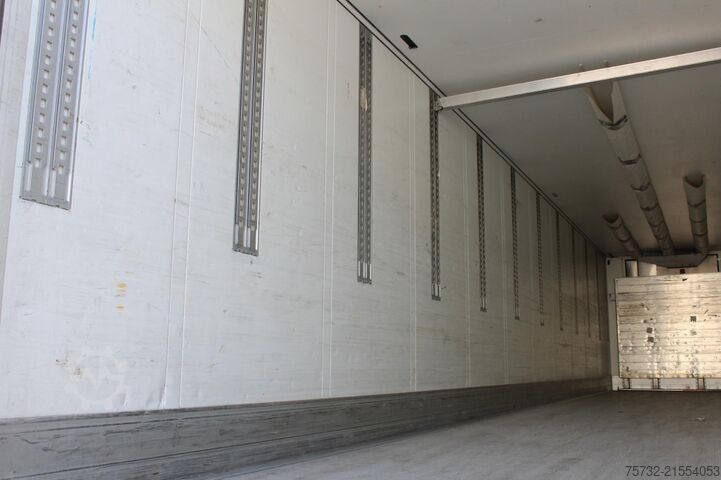 Semitrailer SCHMITZ Thermo King SLXi 300 Doppelstock 2,65h   Strom