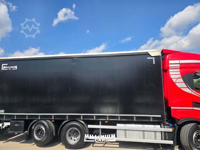 Flatbed truck with tarp Iveco SWAY 510 CENTINATO 7,40 AUT RETARDER