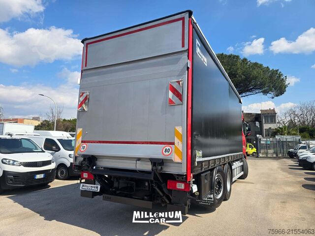Flatbed truck with tarp Iveco SWAY 510 CENTINATO 7,40 AUT RETARDER