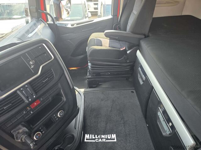 Flatbed truck with tarp Iveco SWAY 510 CENTINATO 7,40 AUT RETARDER