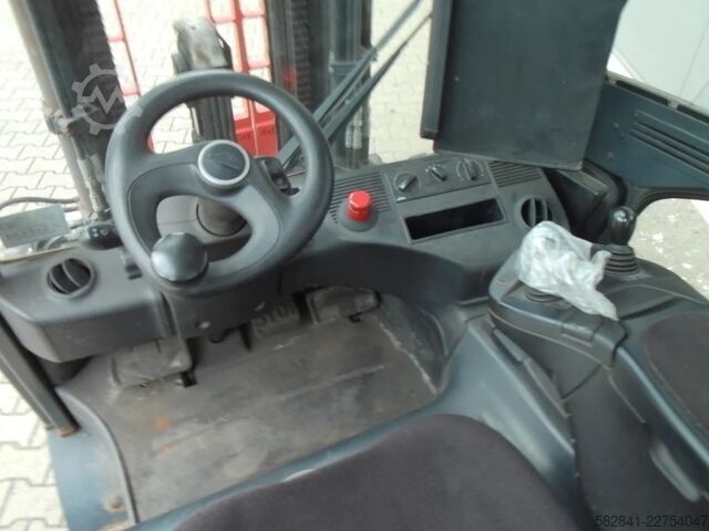 Electric 4-wheel forklift LINDE E 25 / 600 HL