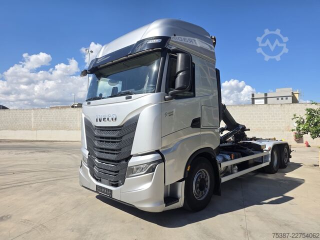 Roll-off tipper truck IVECO SWAY 260S48
