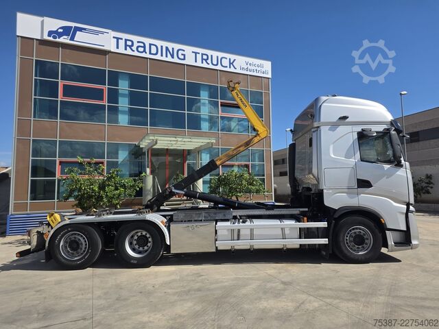 Roll-off tipper truck IVECO SWAY 260S48