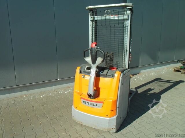 Electric pedestrian stacker STILL EXV 16