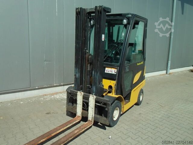 Treibgasstapler YALE GLP 20 SVX E2175