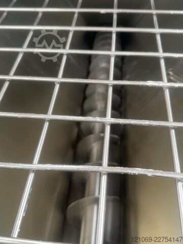 SCREW ELEVATOR GUTTRIDGE 