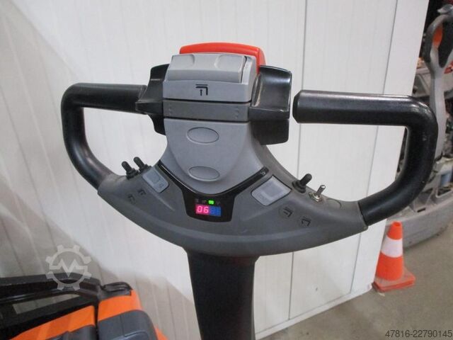 High lifting pallet truck TOYOTA SWE120XR