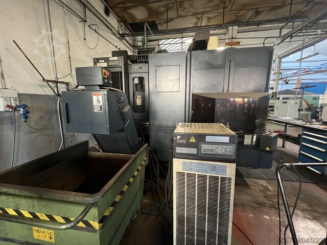 Hochgeschwindigkeits-Vertikalbearbeitungszentrum Makino V55