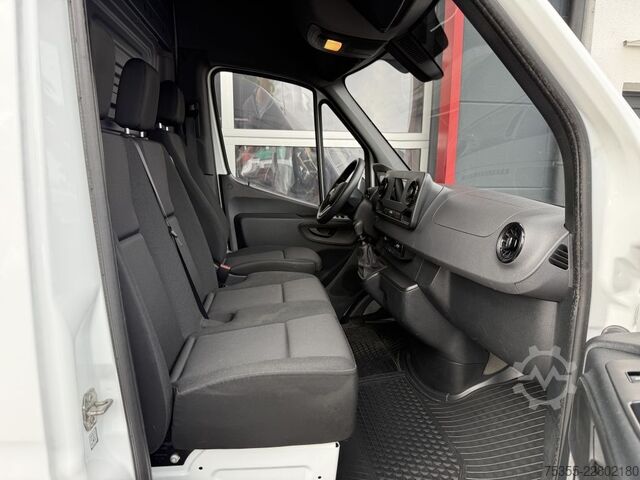 Kastenwagen hoch MERCEDES-BENZ Sprinter 215 CDI L2H2 Klima 7MBUX Orig.