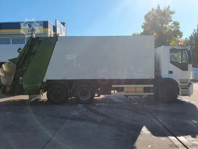 Refuse collection vehicle Iveco 260S 42 WAAGE 5 m³ Zöller Medium XXL 24 Umleerer