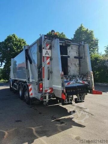 Refuse collection vehicle Scania P410 LB 8x2*6 MNA VARIOPRESS ZÖLLER DELTA 2301
