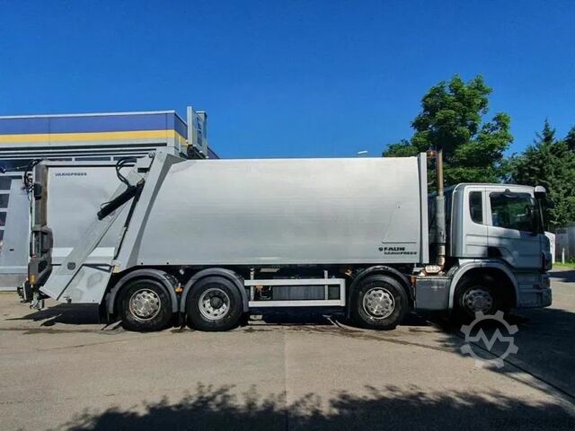 Refuse collection vehicle Scania P410 LB 8x2*6 MNA VARIOPRESS ZÖLLER DELTA 2301