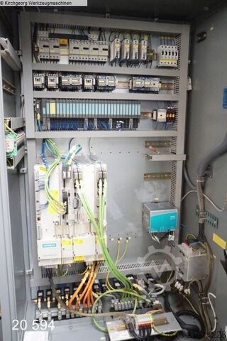 Bearbeitungszentrum - Vertikal DMG DECKEL- MAHO DMC 835V + 4.Achse