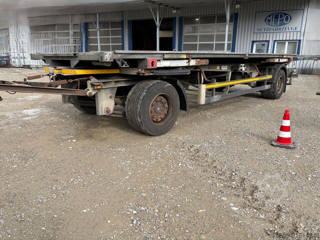 Swap chassis trailer SCHMITZ Lafette VERZINKT Breitreifen lange Bälge