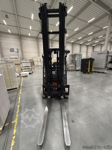 Forklift Toyota 8FBET15