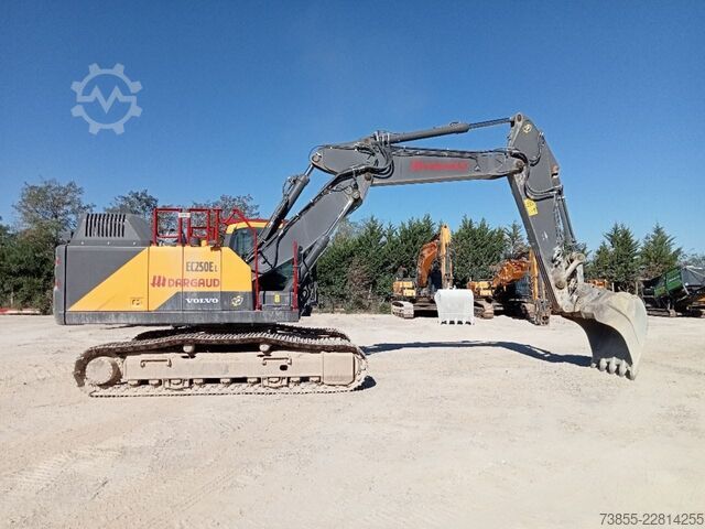 Kettenbagger Volvo EC250EL