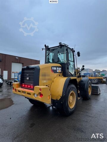Radlader CAT 918M wheel loader w/ grading bucket, flap wing buc