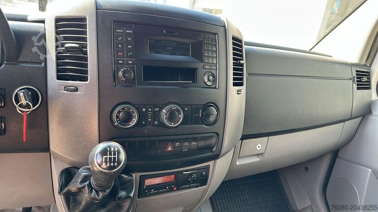 Grabenfräse Volkswagen Crafter (HYDRAULIC MILLING ROBOT - CUTTER HF200...