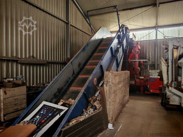 Bale press with conveyor belt Avermann AVOS BP 1411-60