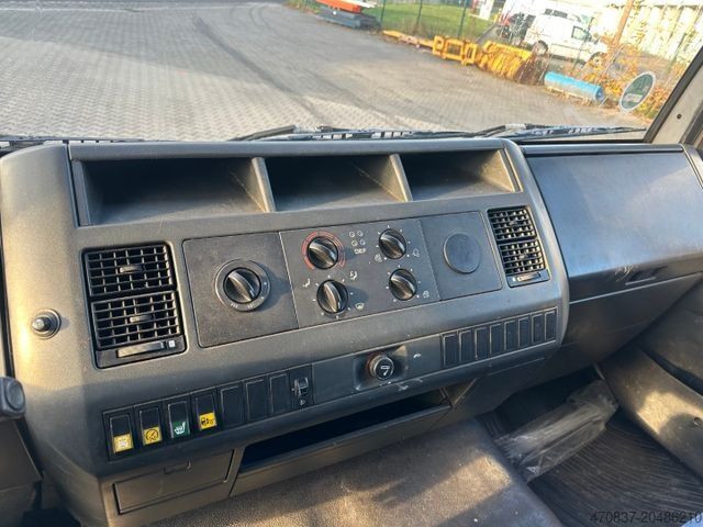 Pritschenwagen MAN 8.180 / Schalter