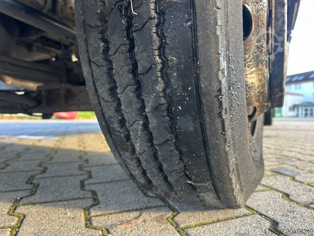 Pritschenwagen MAN 8.180 / Schalter