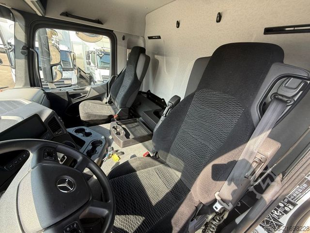 LKW mit Pritsche & Plane MERCEDES-BENZ ACTROS 1832 L TAUTLINER 7,40 m LBW 1,5 T