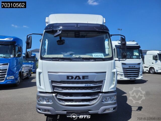 LKW mit Pritsche & Plane DAF XB 260 4X2 FA VDC 16t - Kundenspezifikation Curt
