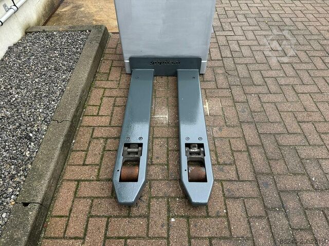 Electric pallet truck Still EXU SF 20, year 2019 STILL EXU SF 20