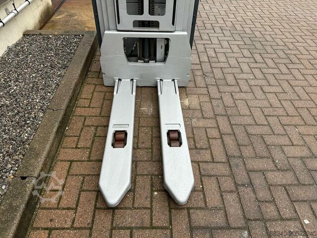 Electric triplex stacker Still EXV SF 14 year 2018 STILL EXV SF 14