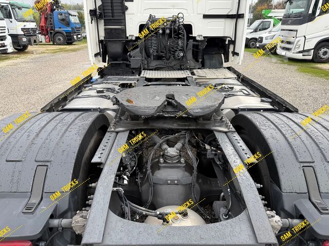 Standard road tractor Volvo FH500 Globetrotter I-Save VEB-Plus