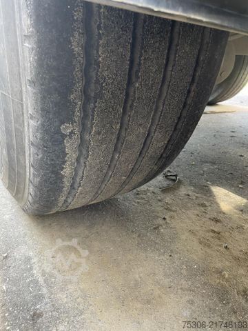 Tipper semitrailer SCHWARZMÜLLER Thermokippmulde 3-Achsen