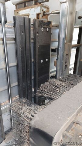 Bearbeitungszentrum mit Durchlauf BIESSE SKIPPER V 31