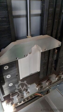 Bearbeitungszentrum mit Durchlauf BIESSE SKIPPER V 31