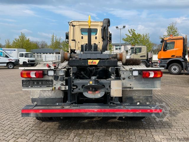 Roll-off tipper truck MERCEDES-BENZ Arocs 3345 6x6 BB/ Hyva 26-51-S/ Kran Hydr.