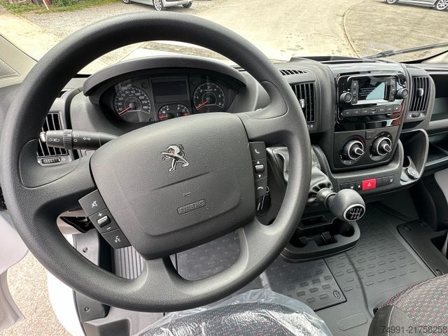 Pick-up van PEUGEOT Boxer 4,2 XL Pritsche  35HEAVY  Blue HDi 165