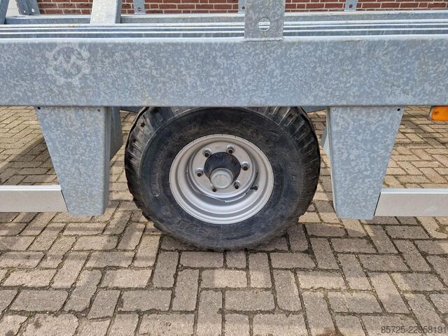 Verzinkte bakkenwagen  Verzinkte bakkenwagen